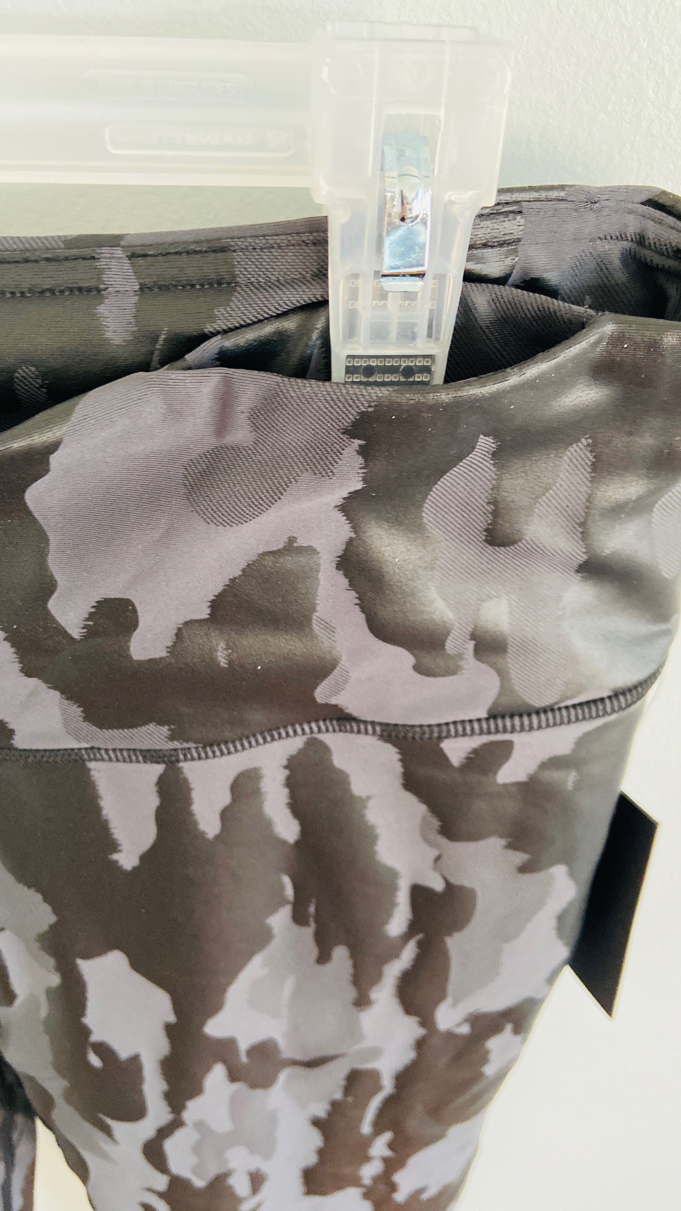 176 Black -  CAMO JAQUARD LEGGING - BLACK (LARGE SIZED) XL,1XL, 2XL, 3XL - Perception0one.com
