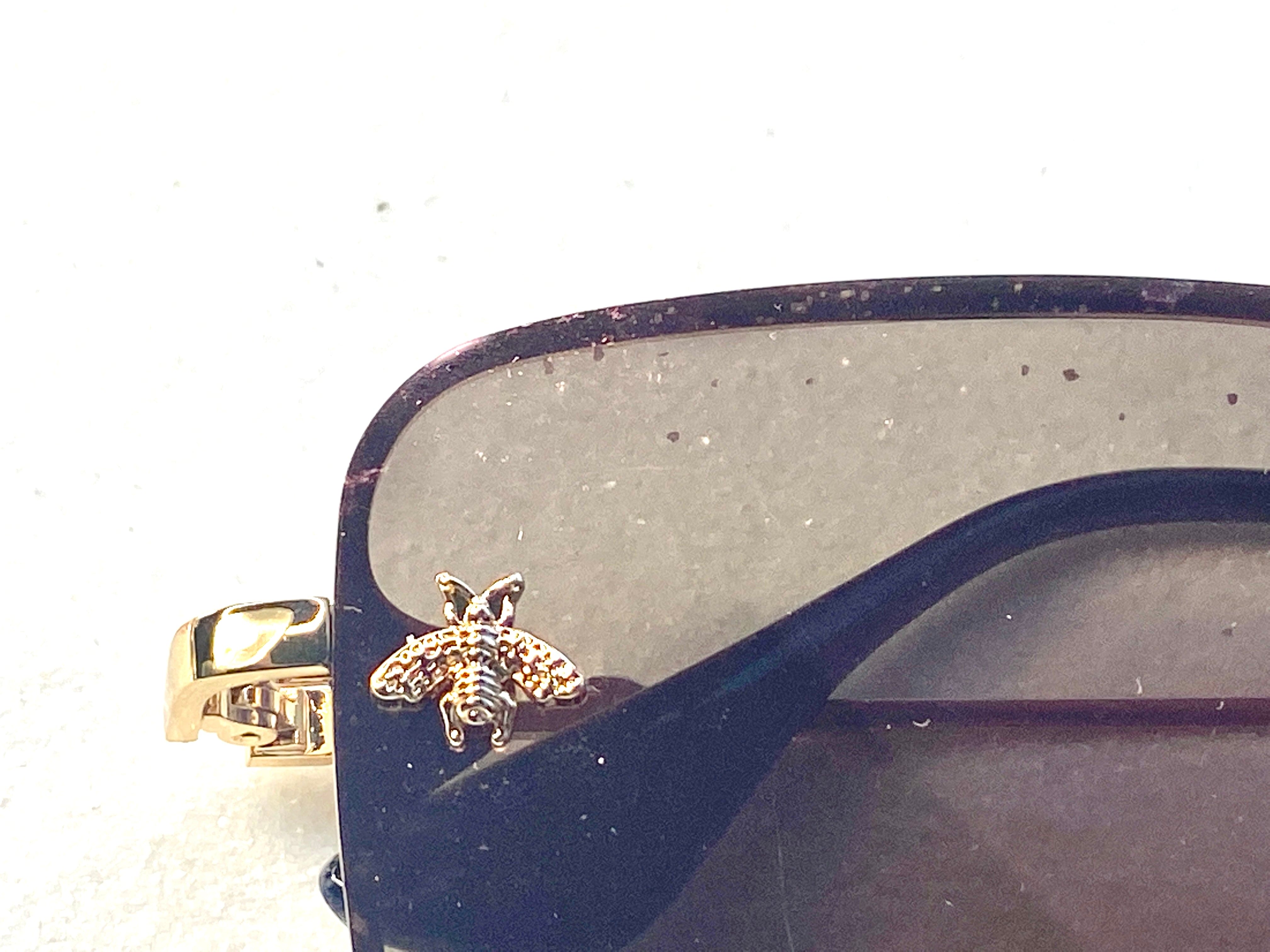 Bee a Light Sun Glasses with Bee Embellishment - Perception0one.com