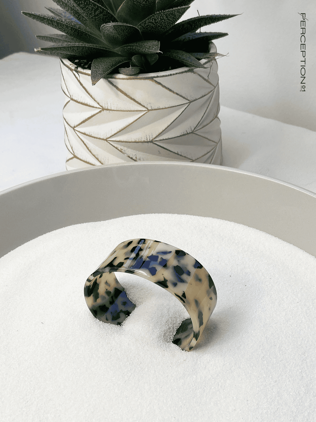 Wide Lucite-Like Bracelet  -  Vintage Look - Perception0one.com