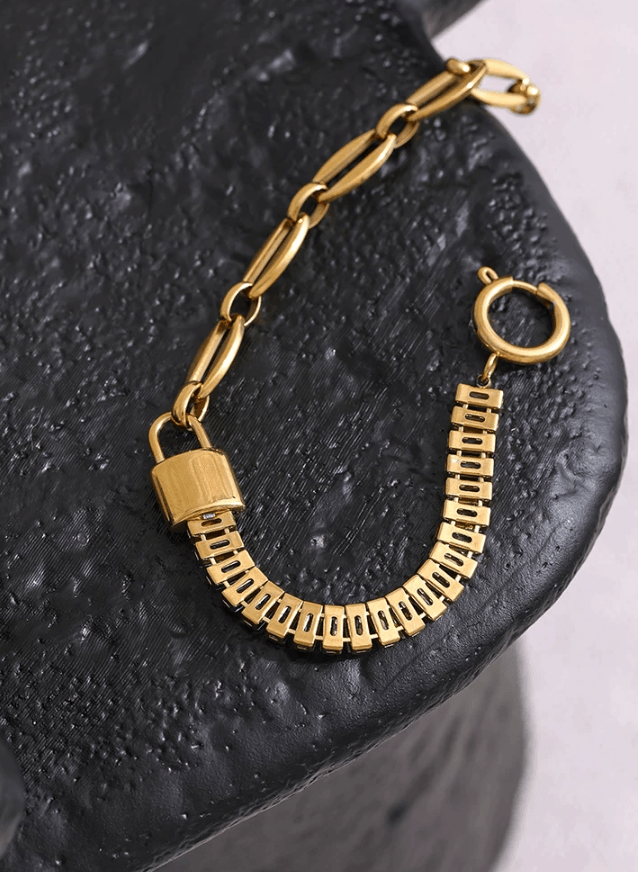 Baguette Stones and Oval Link Bracelet ~ With Ring  Clasp for Charms - Perception0one.com