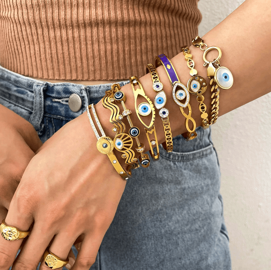 Delicate Chunky Chain Bracelet with Evil Eye Pearl Charm - Perception0one.com
